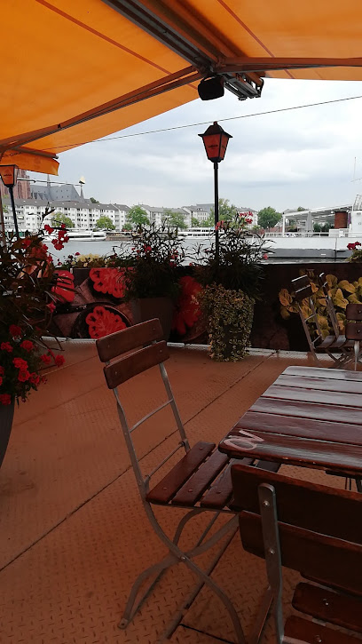 Bootshaus Frau Rauscher auf dem Main, Frankfurt am Main