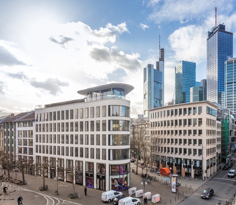 Plastische Chirurgie an der Alten Oper – Dr. Dippe, Frankfurt am Main