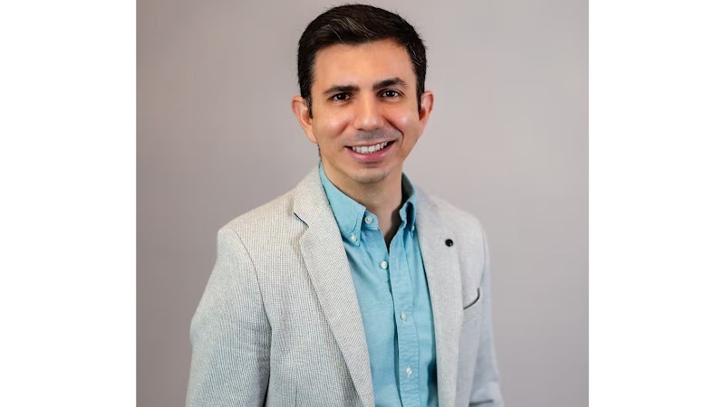 Glow Aesthetics – Manuel Sánchez, Frankfurt am Main