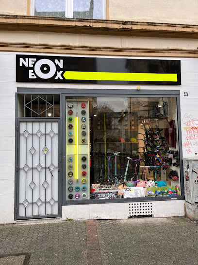 Neon Box Scooter Shop, Frankfurt am Main